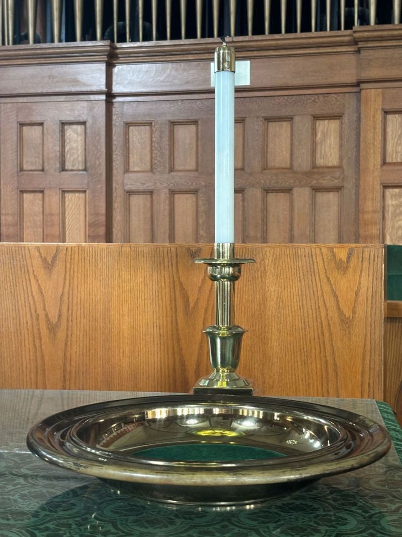 Offering plate